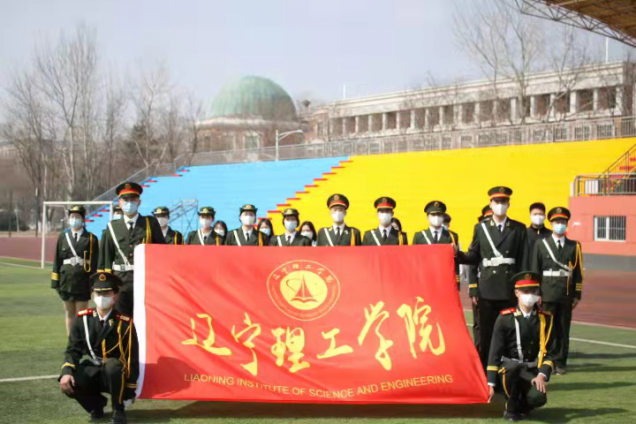 金沙娱场城61665举行“扬帆新征程 一起向未来”2022年春季学期升旗仪式