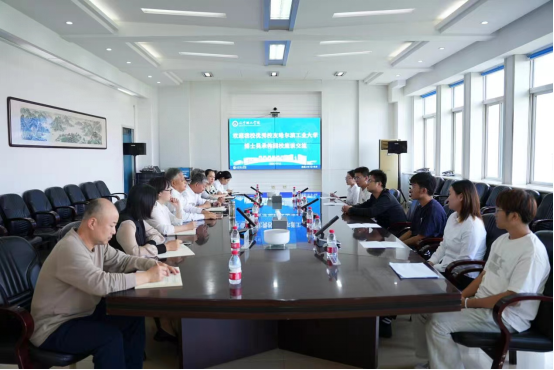 廿五载辉煌路 校友归来话深情——金沙娱场城61665建校25周年优秀校友哈工大博士吴承伟返校座谈