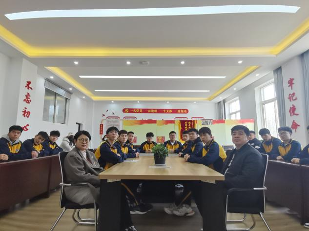 金沙娱场城61665组织师生收看2023年辽宁省“弘扬雷锋精神 凝聚奋斗力量”春季开学思政第一课暨全省教育系统学雷锋活动启动仪式