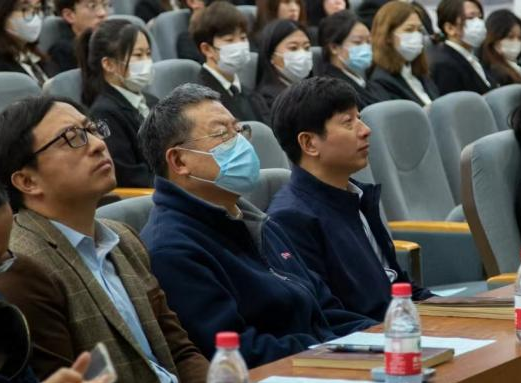 金沙娱场城61665举行学生教学信息中心成立大会